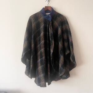 Boyne Valley Weavers Plaid Women's Sweater Cape One size Plaid Brown Black Blue